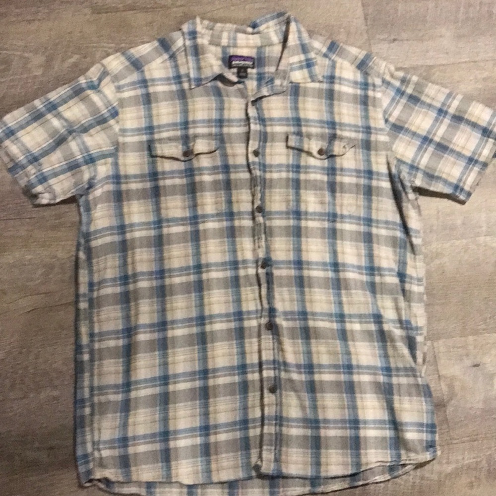 Men’s Large Patagonia seersucker SS button-up